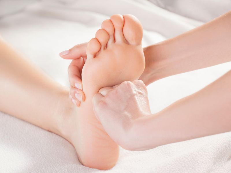 Foot Massage Techniques for Improved Sleep